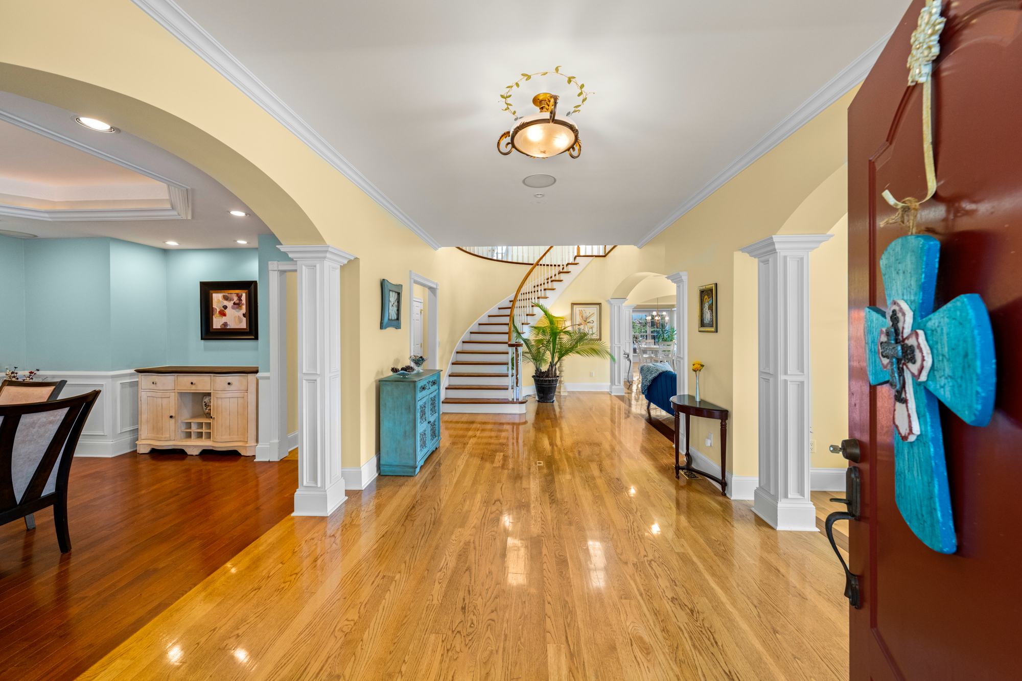 1729-Harrisburg-Mill-Rd-Sevierville-TN-11 Entryway of an MLS listing photographed in Sevierville TN