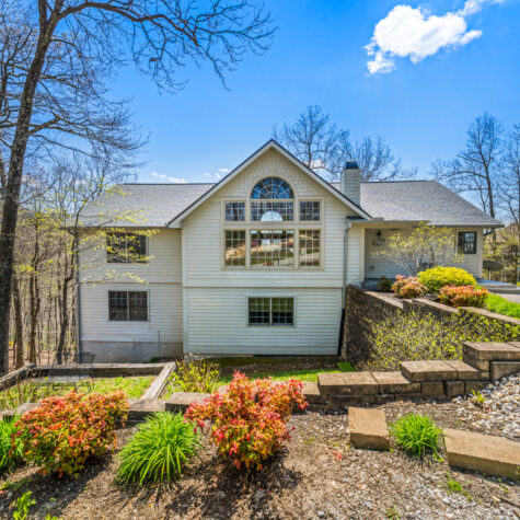 702-John-Sevier-Dr-Sevierville-TN-1