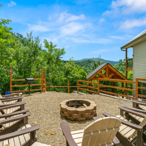 821-Perry-Dr-Gatlinburg-TN-7