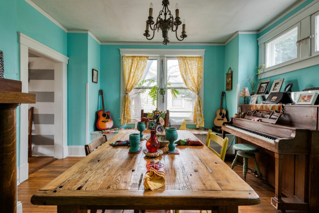 Unique Spaces: Musical Dining Room