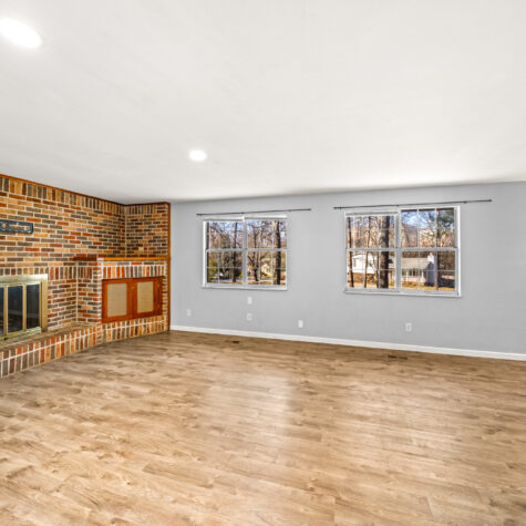 Living Room of an MLS listing photographed in Farragut TN