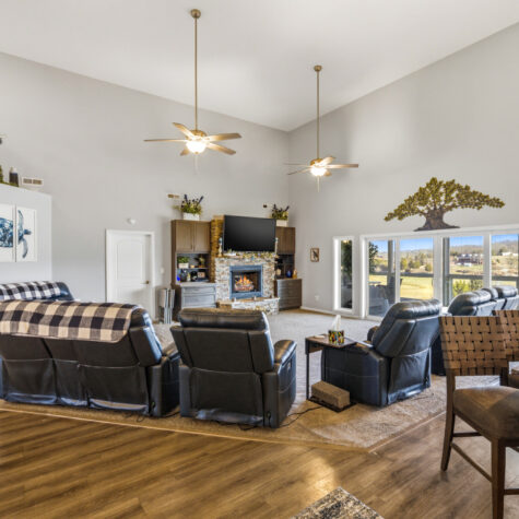 1964-Harbor-Hills-Dr-Dandridge-TN-10