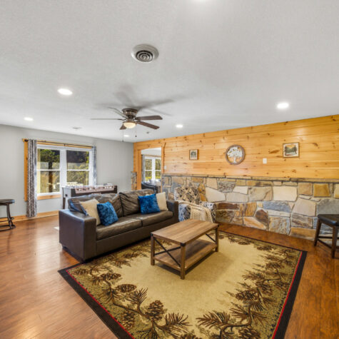 Living Room Interior - 1613 Lake Drive, Gatlinburg, Tennessee
