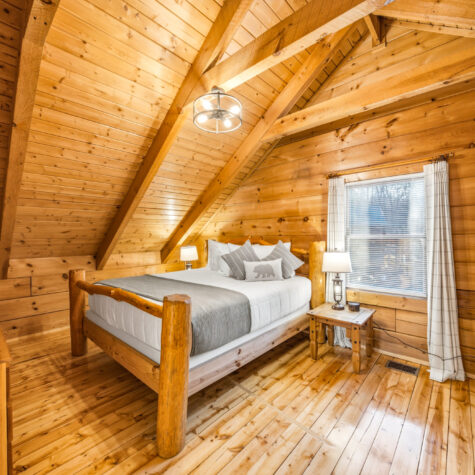 Loft Bedroom - 2101 Red Bud Road, Sevierville, Tennessee