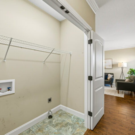 Laundry Room with Utility Connections &ndash; Clinton Tennessee Home