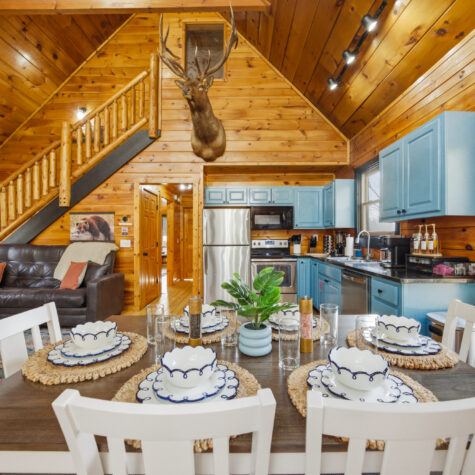 Open Concept Cabin Kitchen and Dining &ndash; Sevierville Tennessee