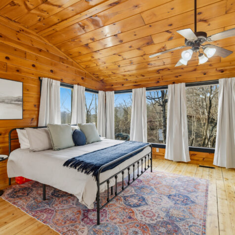 Cabin Bedroom with Large Windows &ndash; Sevierville Tennessee