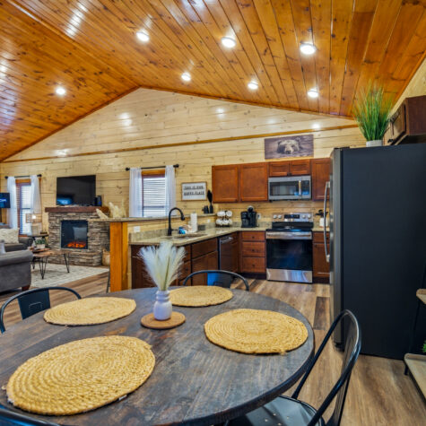 Open Concept Cabin Kitchen and Living Room &ndash; Sevierville Tennessee