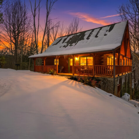 Smoky Mountain Cabin Twilight Exterior &ndash; Sevierville Tennessee Real Estate Photography