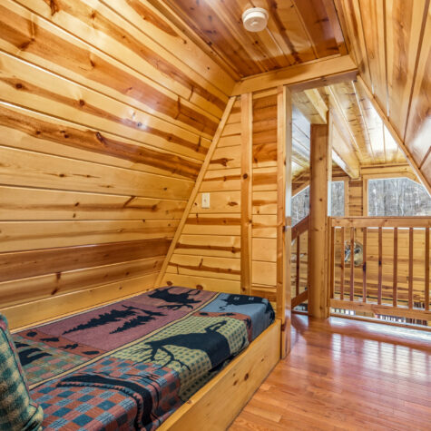 Loft Sleeping Area in Log Cabin &ndash; Sevierville Tennessee