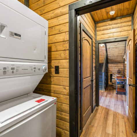 Cabin Laundry Area and Hallway &ndash; Sevierville Tennessee