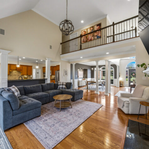 Luxury Living Room with Open Floor Plan &ndash; Knoxville Tennessee